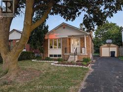 88 FREY CRESCENT Toronto, ON M1R 2C8