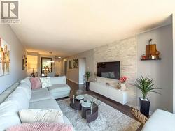 227 - 2 VALHALLA INN ROAD Toronto, ON M9B 6C3