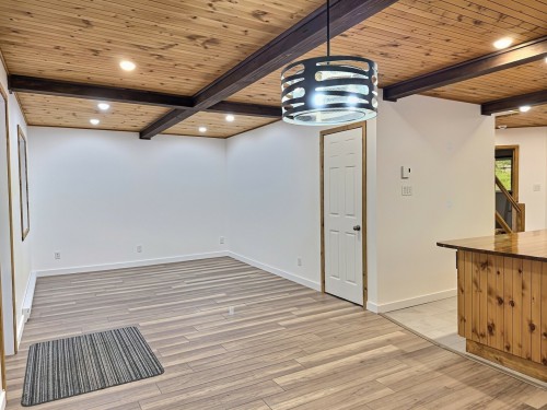 Salon - 34 Rue Principale, Nédélec, QC - Indoor Photo Showing Other Room