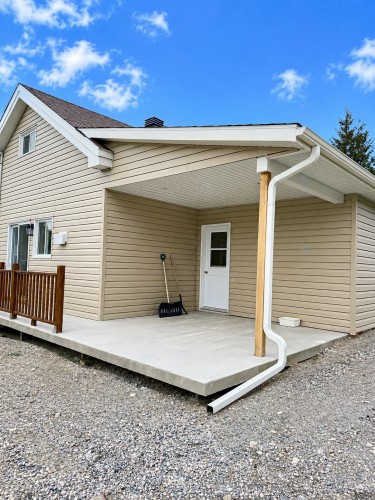 Terrasse - 34 Rue Principale, Nédélec, QC - Outdoor With Exterior