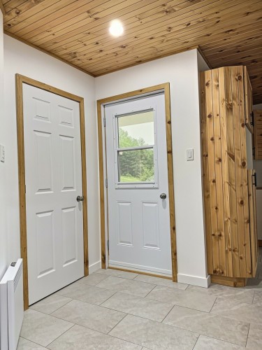 Hall d'entrée/Vestibule - 34 Rue Principale, Nédélec, QC - Indoor Photo Showing Other Room