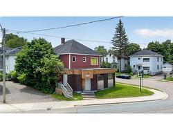 300-304 Mountain RD Moncton, NB E1C 2X8