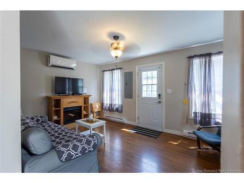 7 Jarvis St, Pointe-Du-Chêne, NB 