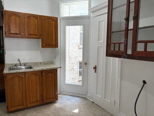 Kitchen - 1-387 Rue Édouard-Charles, Montréal (Le Plateau-Mont-Royal), QC - Indoor Photo Showing Other Room