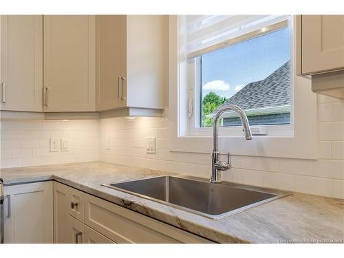 27 Wyngate Dr, Fredericton, NB 