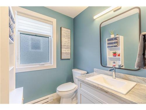 27 Wyngate Dr, Fredericton, NB 