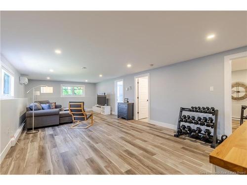 27 Wyngate Dr, Fredericton, NB 