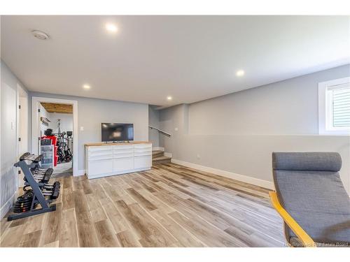 27 Wyngate Dr, Fredericton, NB 