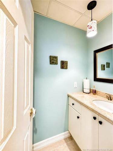 102 St George, Bathurst, NB - Indoor Photo Showing Bathroom