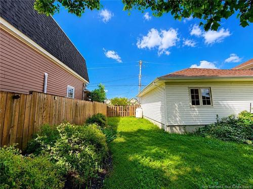 102 St George, Bathurst, NB - Outdoor