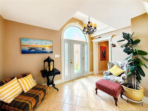 102 St George, Bathurst, NB - Indoor