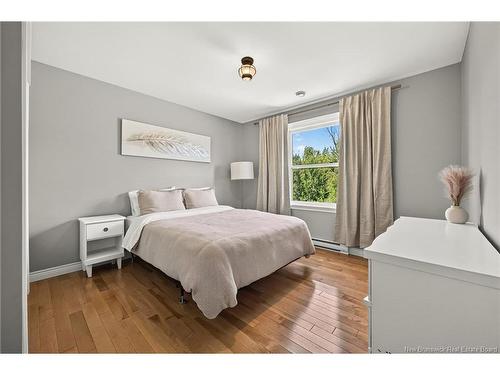 259 Dolbeau St, Dieppe, NB 