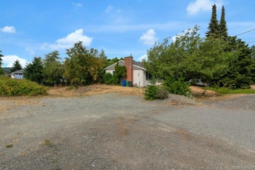 1746 Meredith Rd, Nanaimo, BC 