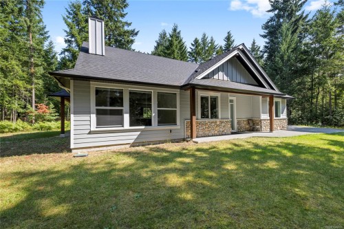480 Oakdowne Rd, Qualicum Beach, BC 