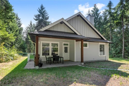 480 Oakdowne Rd, Qualicum Beach, BC 