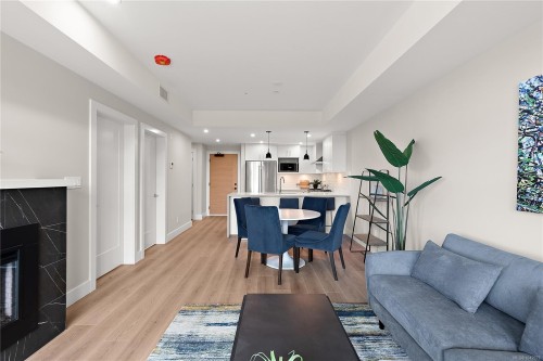 #403-2520 Hackett Cres, Central Saanich, BC - Indoor Photo Showing Living Room With Fireplace