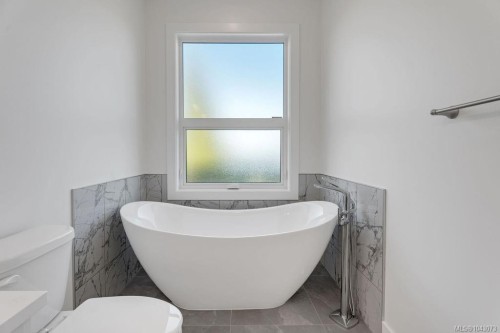 634 Farrell Rd, Ladysmith, BC 