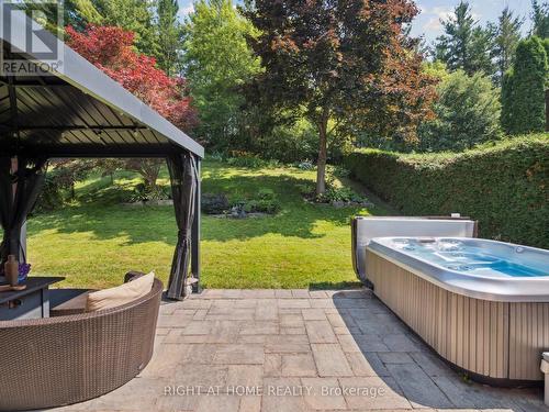 100 Carlyle Crescent, Aurora, ON - Outdoor With Backyard