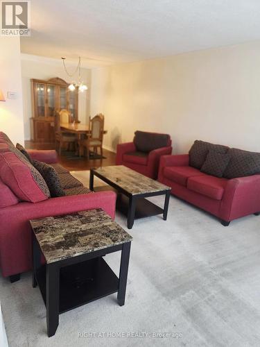3556 Monica Drive, Mississauga, ON - Indoor Photo Showing Living Room