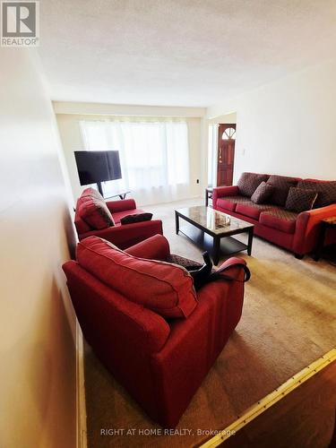 3556 Monica Drive, Mississauga, ON - Indoor Photo Showing Living Room