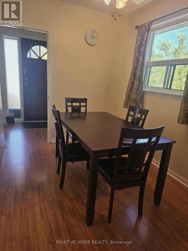 3556 Monica Drive, Mississauga, ON - Indoor Photo Showing Dining Room