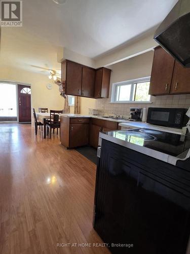 3556 Monica Drive, Mississauga, ON - Indoor Photo Showing Kitchen