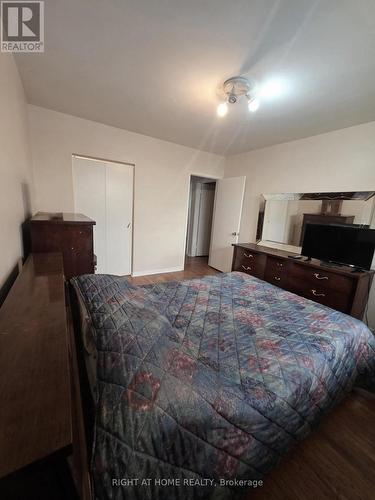 3556 Monica Drive, Mississauga, ON - Indoor Photo Showing Bedroom
