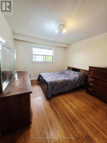 3556 Monica Drive, Mississauga, ON - Indoor Photo Showing Bedroom