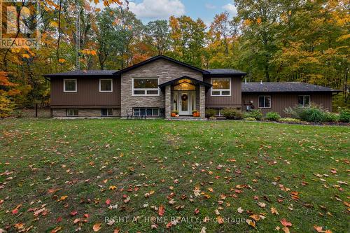 11 WOODLAND CRESCENT  Oro-Medonte, ON L4M 4Y8