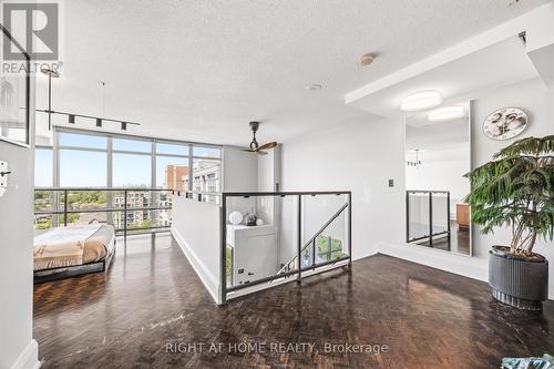 612 - 250 Manitoba Street, Toronto, ON - 