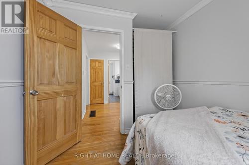 277 Pine Drive, Barrie, ON - Indoor Photo Showing Bedroom