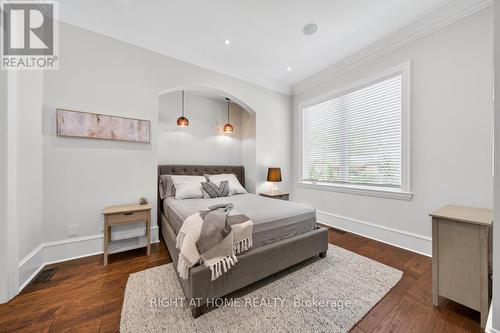 64 Ravina Crescent, Hamilton, ON - Indoor Photo Showing Bedroom