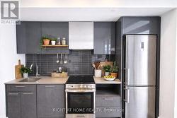 3805 - 251 JARVIS STREET Toronto, ON M5B 0C3
