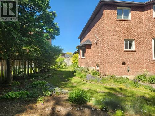 560 Chagall Court, Mississauga, ON - Outdoor