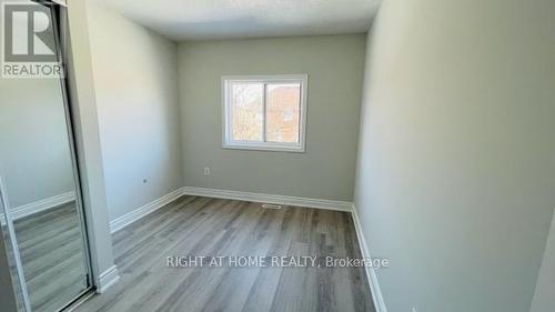 140 Sydenham Wells, Barrie, ON - Indoor Photo Showing Other Room