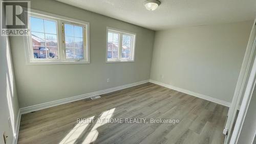 140 Sydenham Wells, Barrie, ON - Indoor Photo Showing Other Room