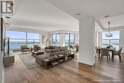 3008 - 99 HARBOUR SQUARE Toronto, ON M5J 2H2