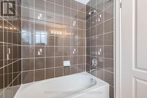 940 O'Reilly Crescent, Shelburne, ON - Indoor Photo Showing Bathroom
