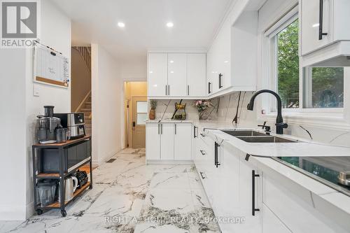 2343 Mountainside Drive, Burlington, ON - Indoor Photo Showing Kitchen With Double Sink