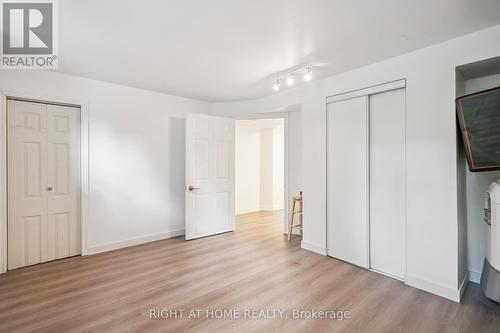 2343 Mountainside Drive, Burlington, ON - Indoor Photo Showing Other Room