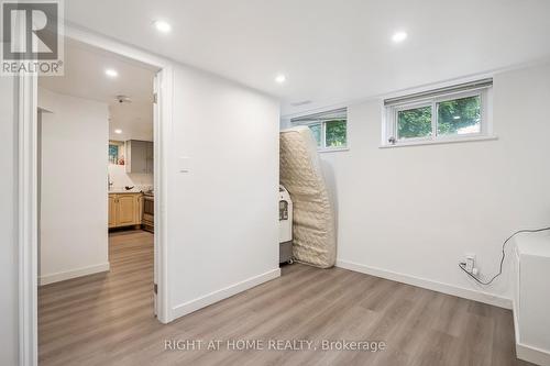 2343 Mountainside Drive, Burlington, ON - Indoor Photo Showing Other Room