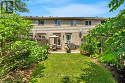 64 Foxborough Drive, Hamilton, ON - Outdoor