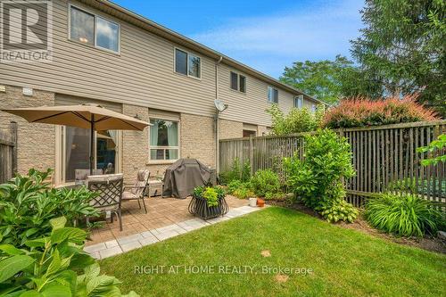 64 Foxborough Drive, Hamilton, ON - Outdoor