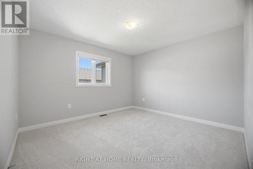 190 Rockledge Drive, Hamilton, ON - Indoor Photo Showing Other Room
