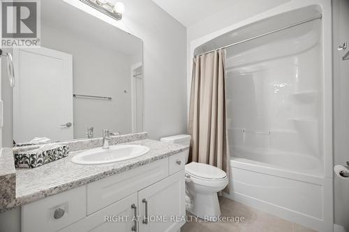 190 Rockledge Drive, Hamilton, ON - Indoor Photo Showing Bathroom