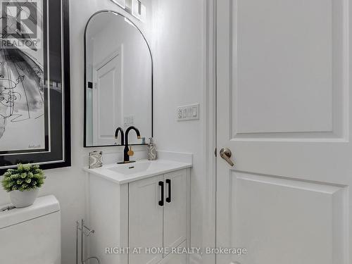 163 Lebovic Campus Drive, Vaughan, ON - Indoor Photo Showing Bathroom