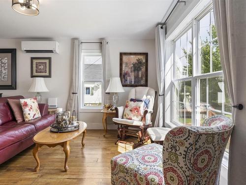 57 Highway 336, Upper Musquodoboit, NS - Indoor Photo Showing Living Room