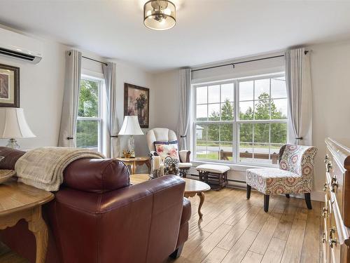 57 Highway 336, Upper Musquodoboit, NS - Indoor Photo Showing Living Room
