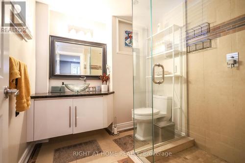 2126 Millway Gate, Mississauga, ON - Indoor Photo Showing Bathroom