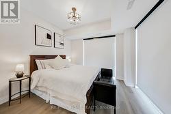 Primary Bedroom - 